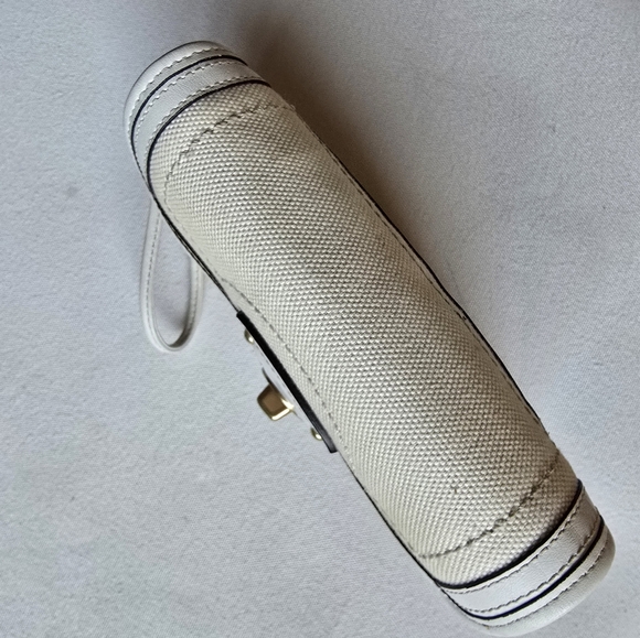 Coach Raffia Summertime White / Gold Leather Turn Buckle Wristlet Clutch - Picture 5 of 14